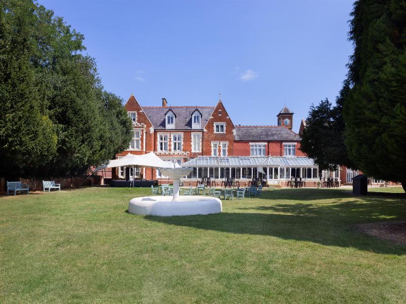 DoubleTree by Hilton St. Anne's Manor - Genel
