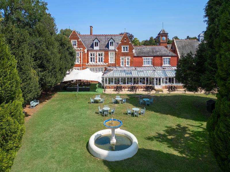 DoubleTree by Hilton St. Anne's Manor - Genel