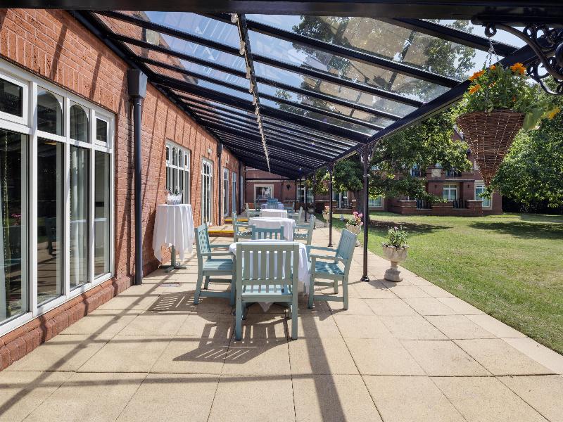 DoubleTree by Hilton St. Anne's Manor - Genel