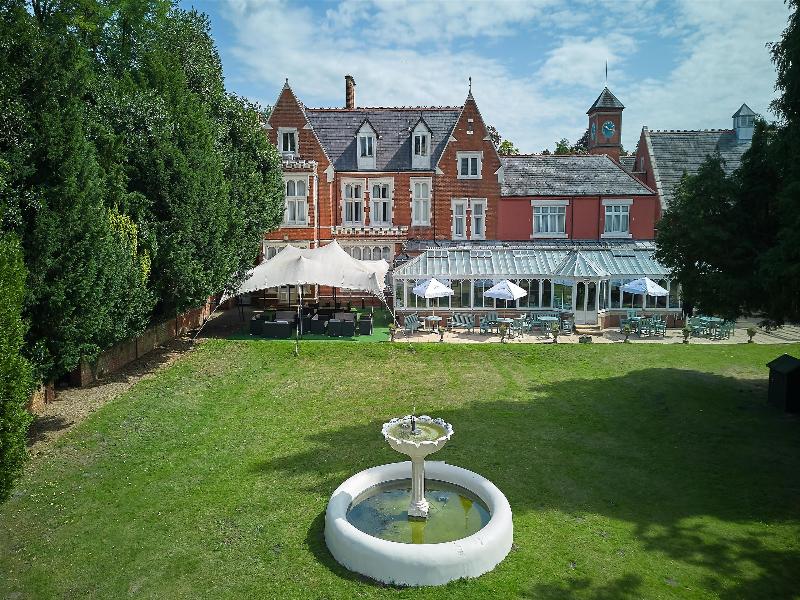 DoubleTree by Hilton St. Anne's Manor - Genel