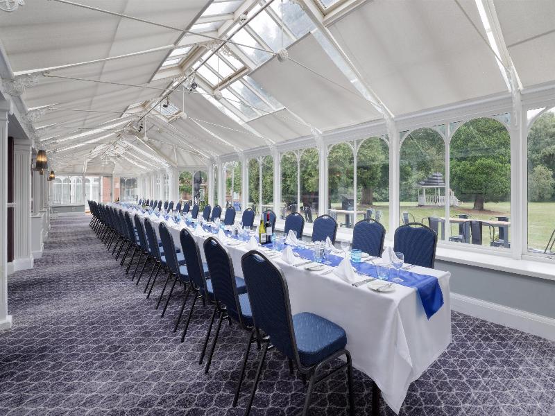 DoubleTree by Hilton St. Anne's Manor - Genel