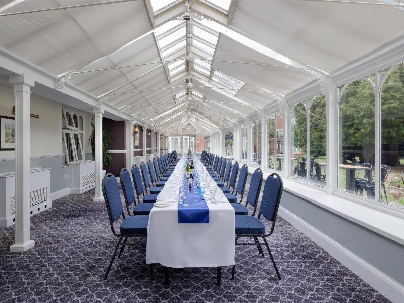 DoubleTree by Hilton St. Anne's Manor - Genel