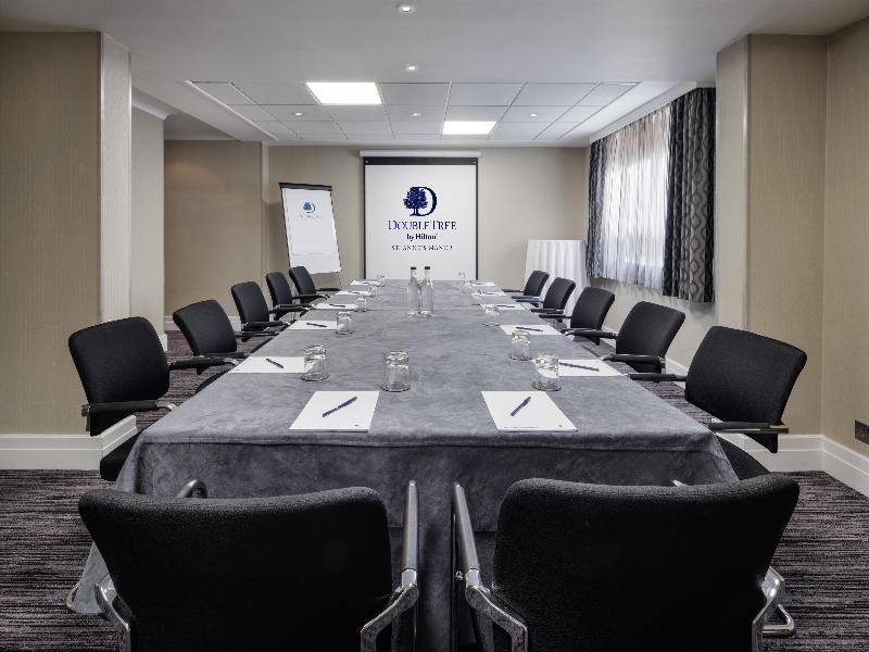 DoubleTree by Hilton St. Anne's Manor - Genel