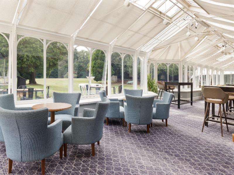 DoubleTree by Hilton St. Anne's Manor - Genel