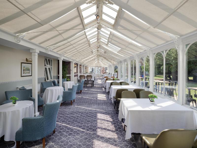 DoubleTree by Hilton St. Anne's Manor - Genel
