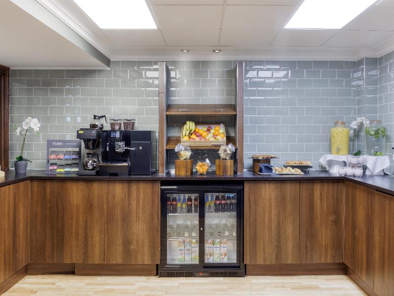 DoubleTree by Hilton St. Anne's Manor - Restoran