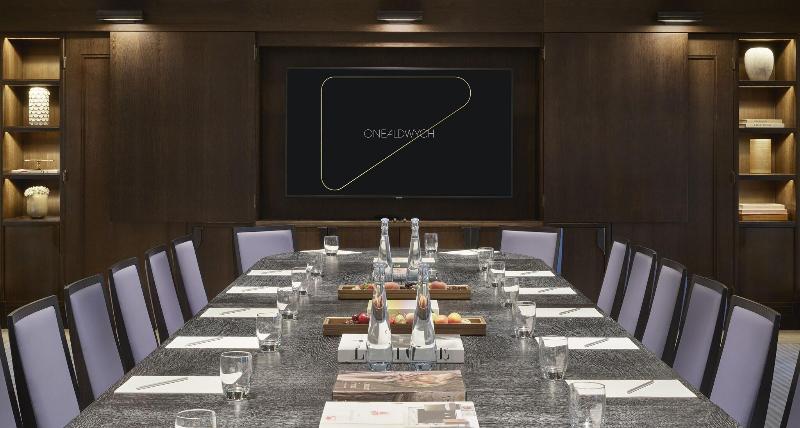One Aldwych - Toplantı