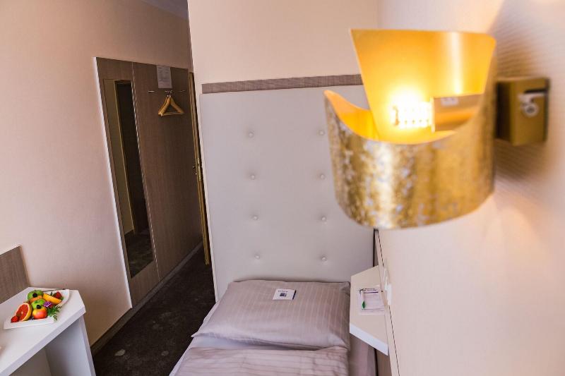 Hotel Zur Krone - Oda