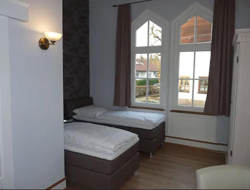 Garni-Hotel Unsere Stadtvilla - Oda