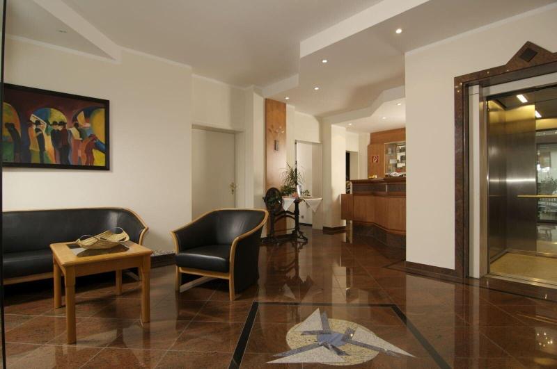 Hotel Gasthof Seefelder Hof - Lobi