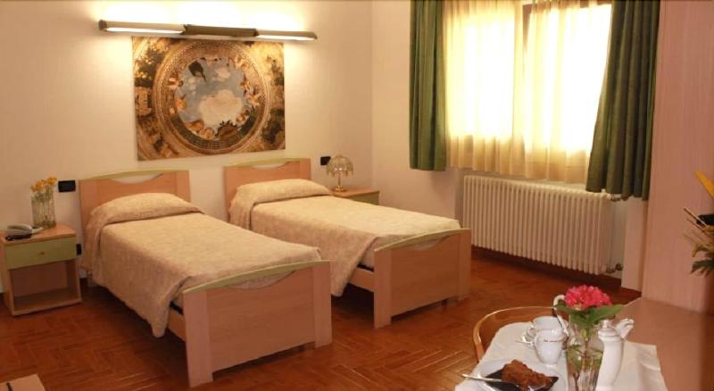 Albergo Ristorante Fratte - Oda