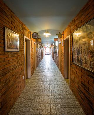 Retro Hotel Garage fotoÄŸrafÄ±