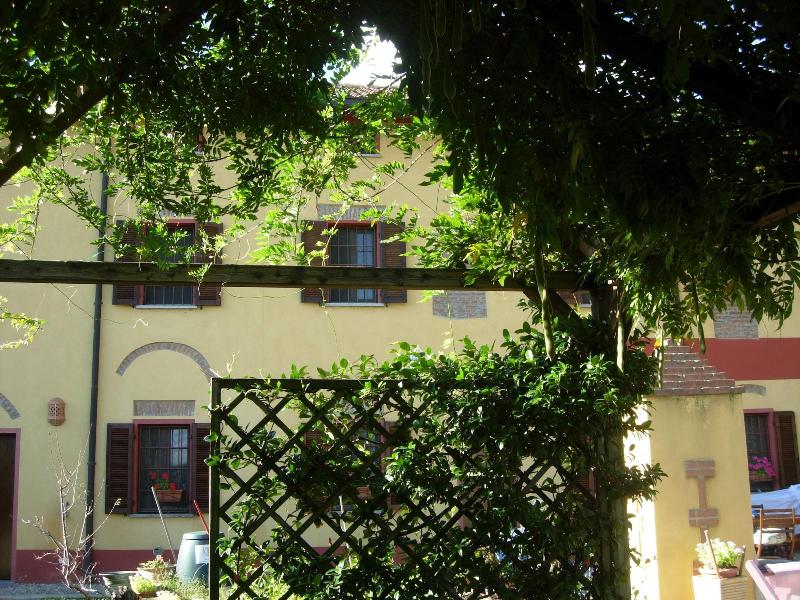 Il Pioppo E La Fonte - Genel