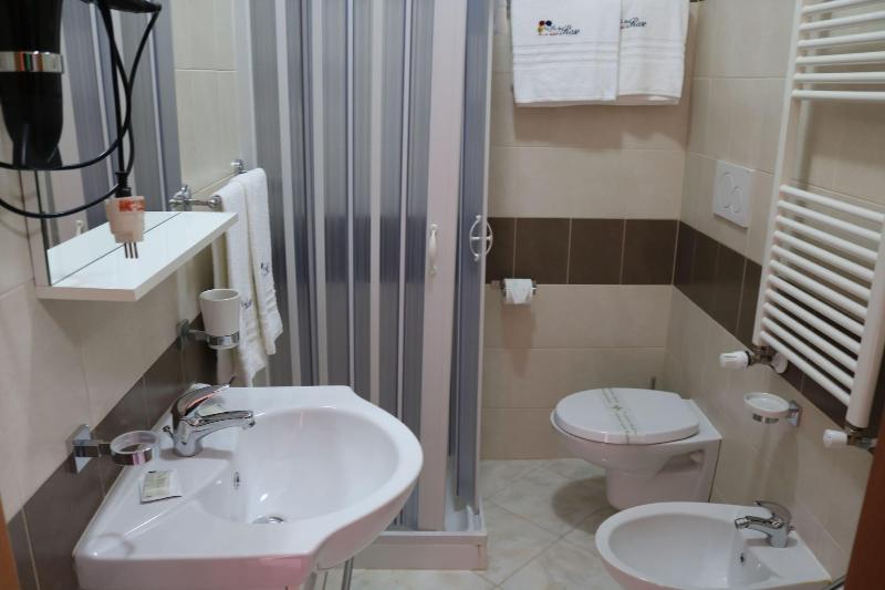 Le Tre Rose Bed & Breakfast - Oda