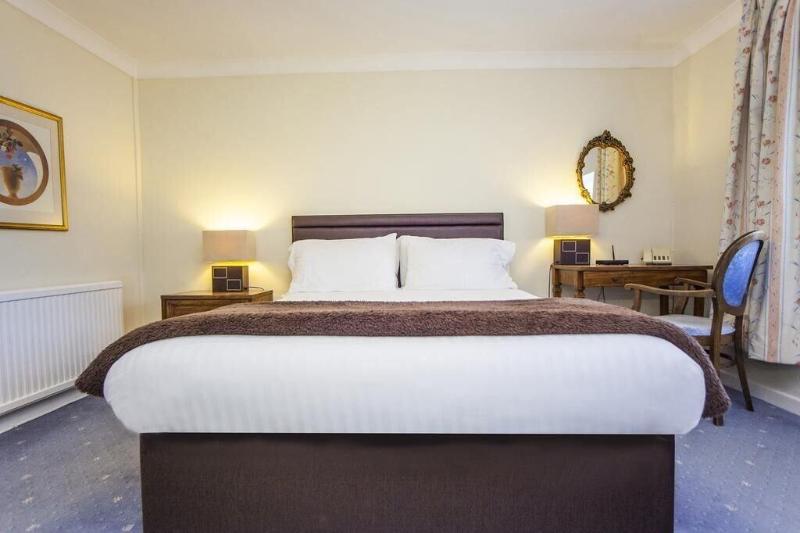 The Walnut Tree Hotel - Oda