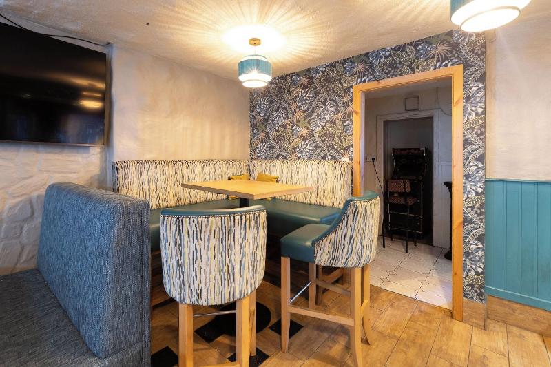 The Derg Arms - Bar