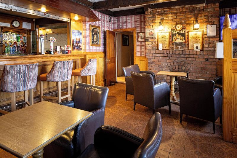 The Derg Arms - Bar