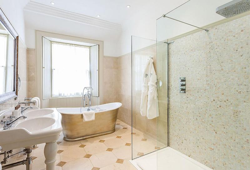 Cromlix Hotel - Oda