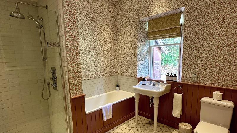 Cromlix Hotel - Oda