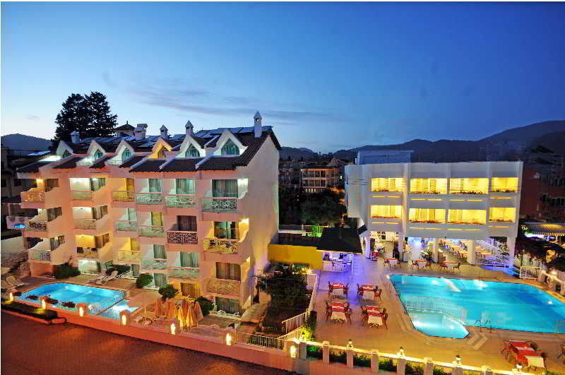 Blue Palace Hotel & Family - Genel