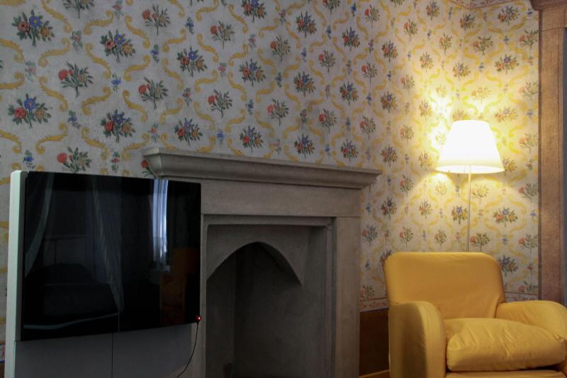 Hotel Cavour Et Des Officiers - Oda