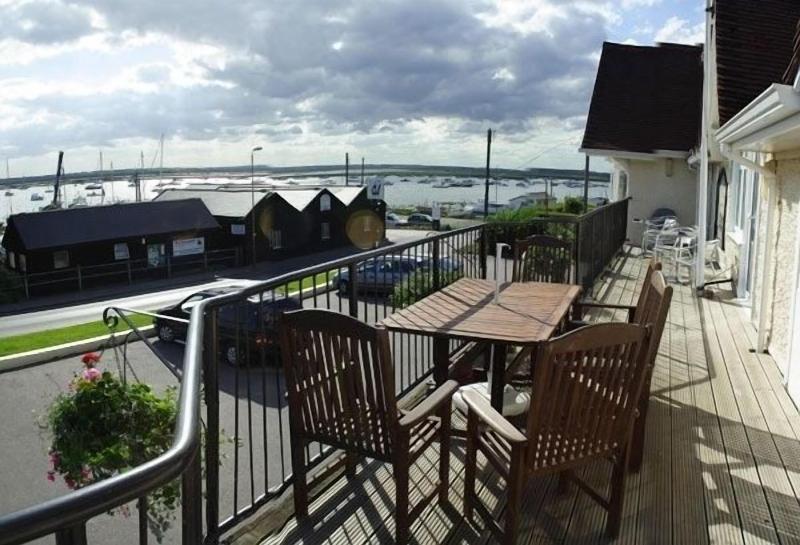 The Victory At Mersea - Teras
