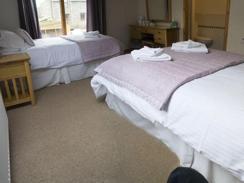 Murray Arms Hotel - Oda
