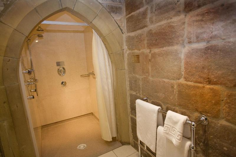 Langley Castle Hotel - Oda