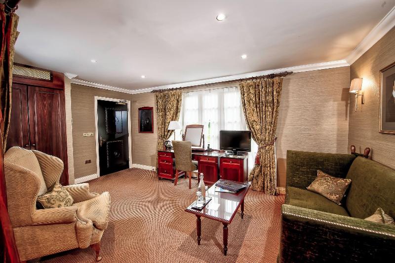 Langley Castle Hotel - Oda