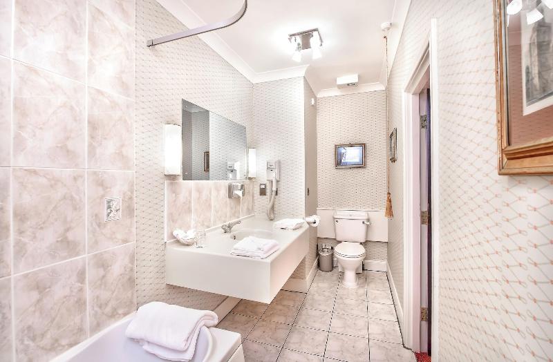 Langley Castle Hotel - Oda