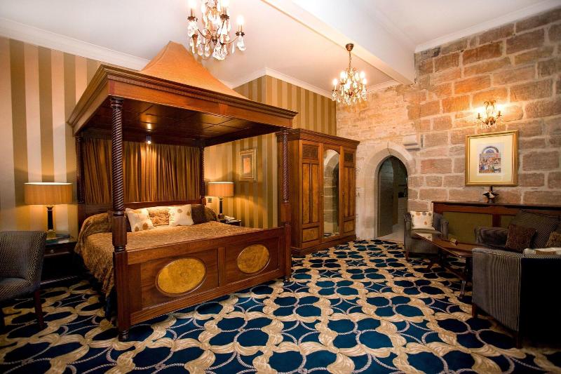Langley Castle Hotel - Oda