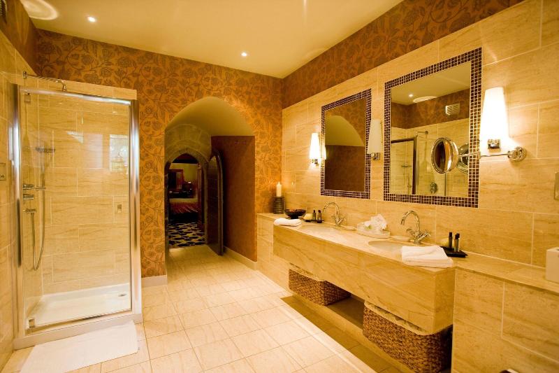 Langley Castle Hotel - Oda