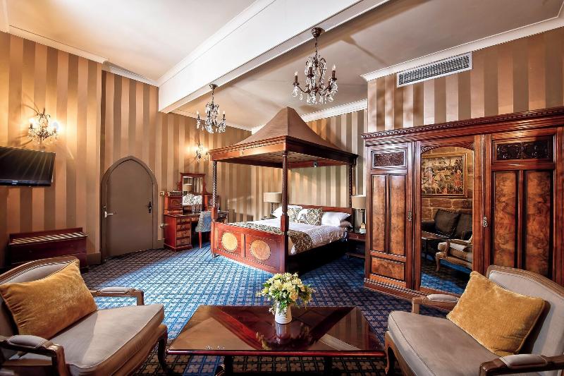 Langley Castle Hotel - Oda