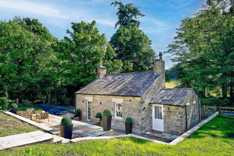 Langley Castle Hotel - Teras