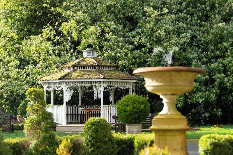 Langley Castle Hotel - Teras