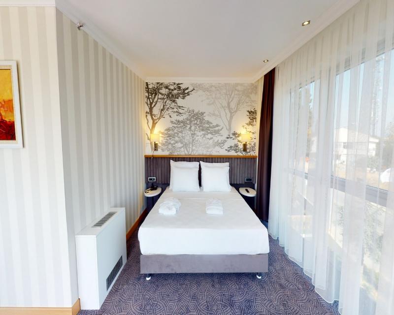 Double Royal Hotel - Oda
