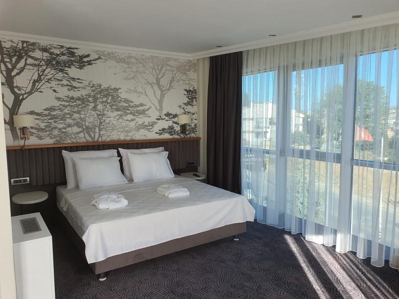 Double Royal Hotel - Oda
