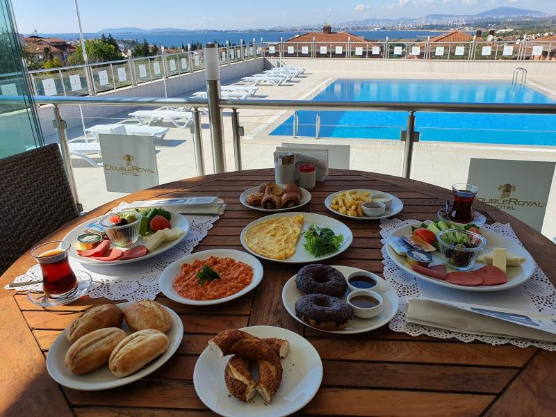Double Royal Hotel - Restoran