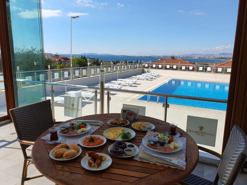 Double Royal Hotel - Restoran