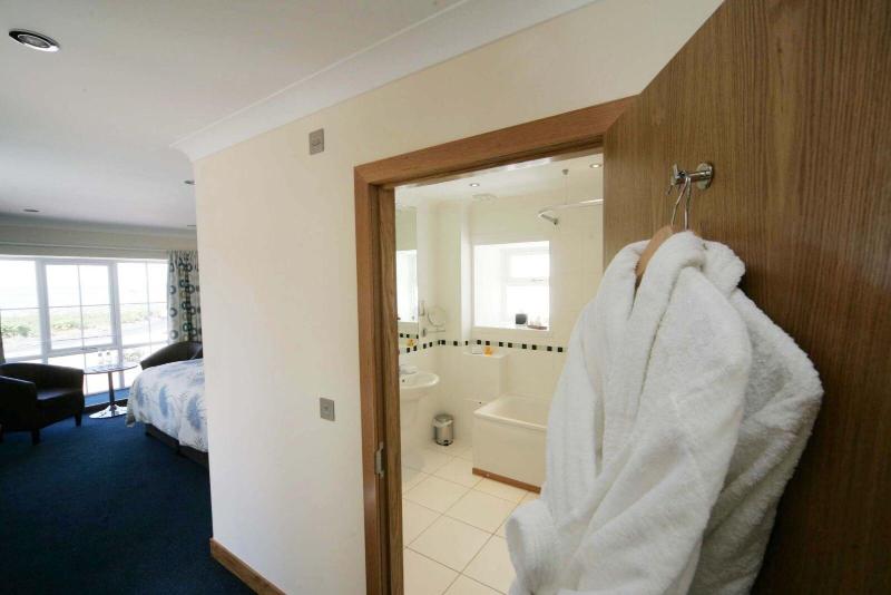 Woodland Bay Hotel - Oda