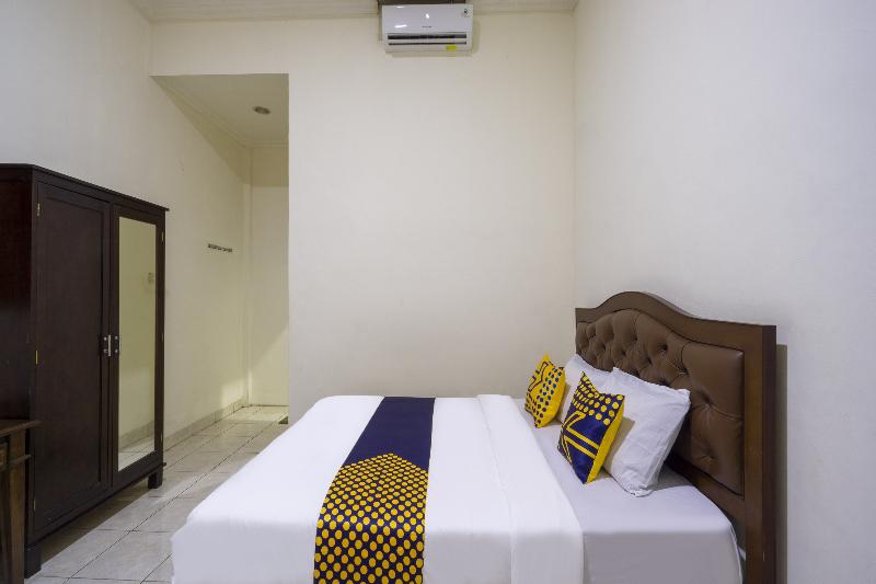 SPOT ON 3978 Hotel Danau Indah - Oda