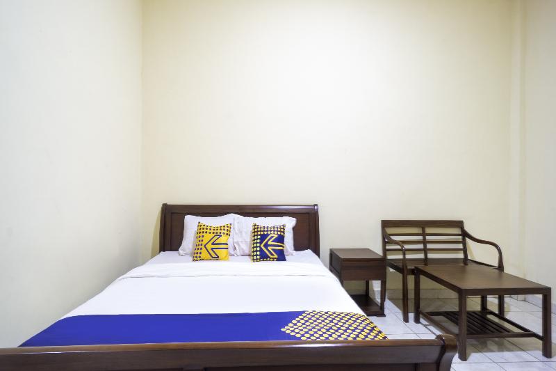 SPOT ON 3978 Hotel Danau Indah - Oda