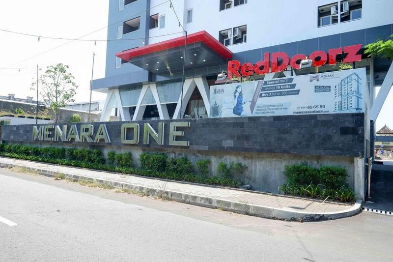 Formerly RedDoorz near Exit Toll Colomadu - Genel