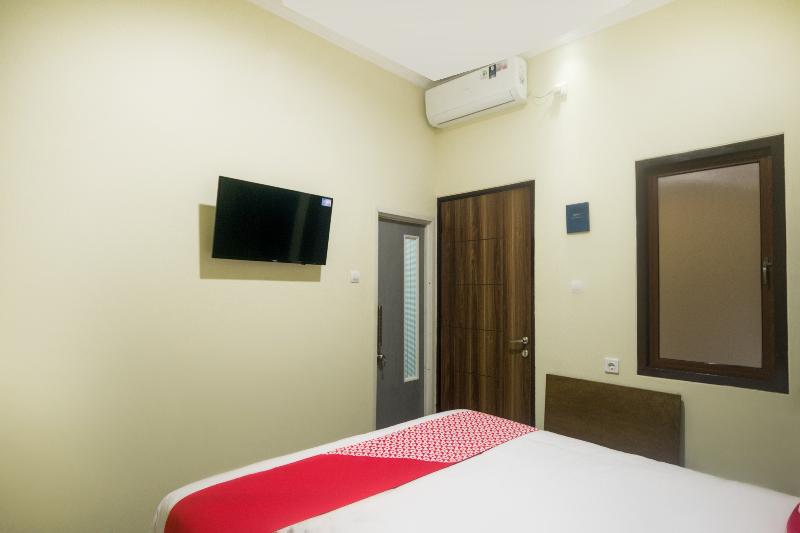 Super OYO 3354 Homia Residence - Oda