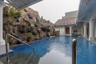 Formerly RedDoorz Syariah near Exit Toll Puncak fotoÄŸrafÄ±