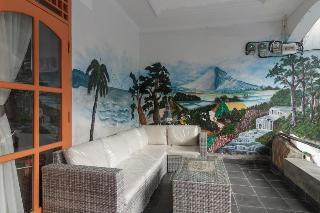 Formerly RedDoorz Syariah near Exit Toll Puncak otel fotoğrafı