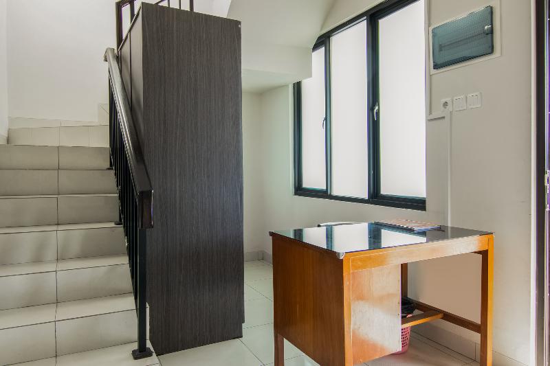 OYO 3826 Columbus Residence K11 - Lobi
