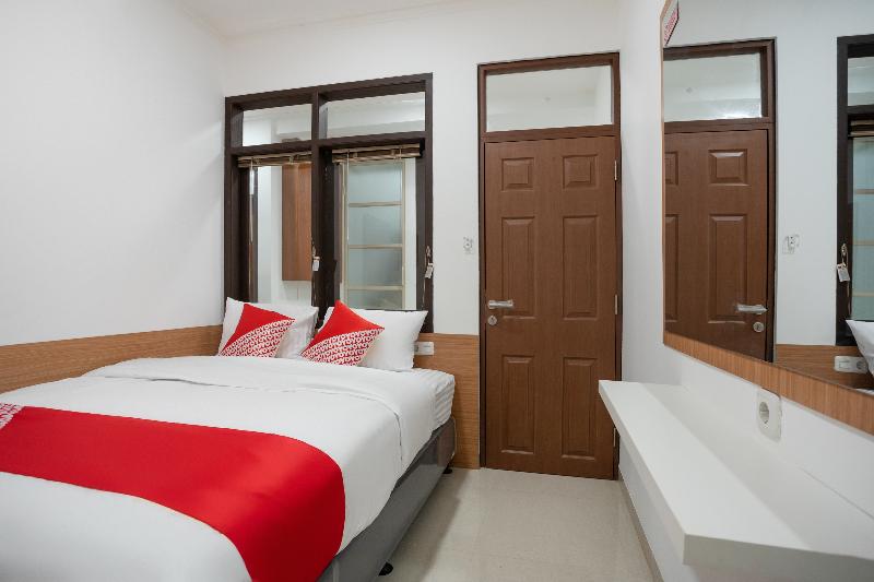 OYO 3209 Hegarbudhi Residence - Oda