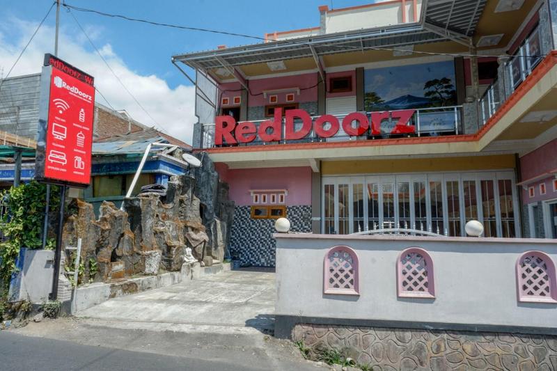 Formerly RedDoorz near Desa Wisata Tambi Dieng - Genel