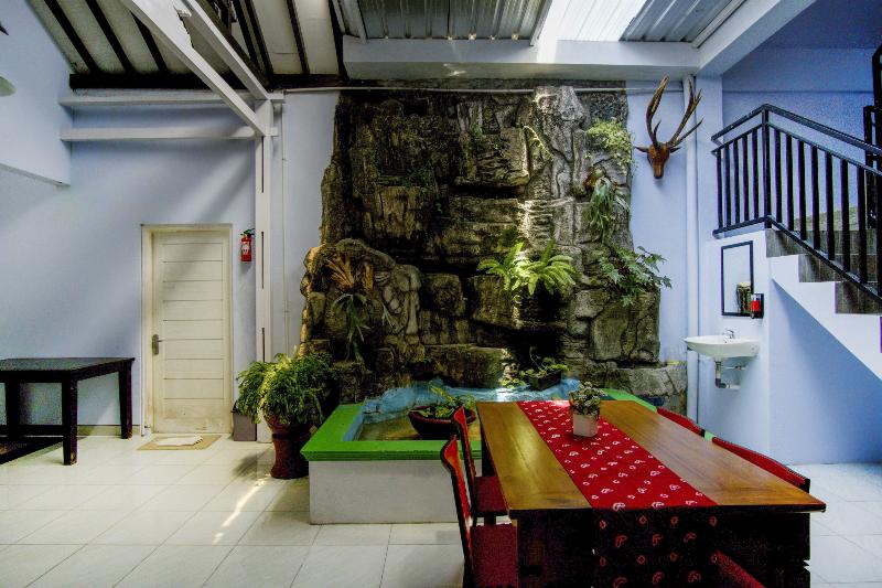 OYO 3301 Pondok Eyang Obi - Lobi